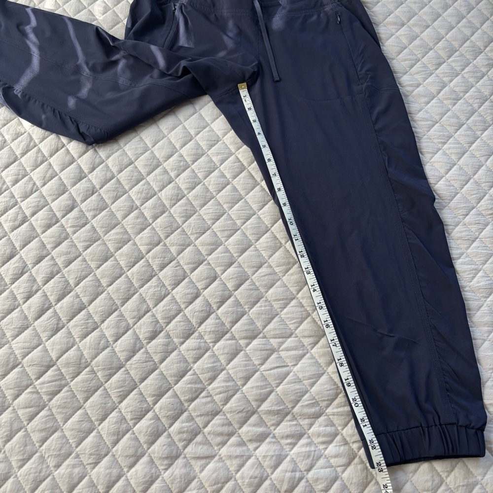 Athleta La Viva Capri - Picture 8 of 9